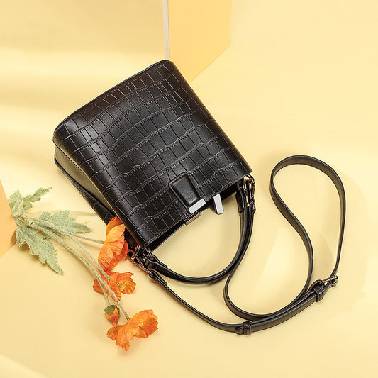 Bolso Mensajero Versátil para Todos los Estilos - Image 2