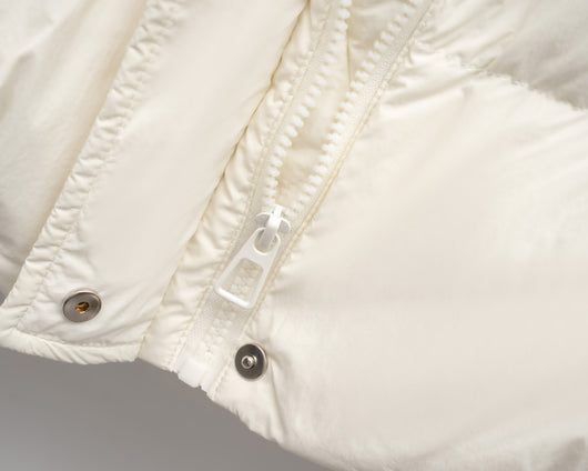 Abrigo de Plumas de Pato Grueso y Suelto para Mujer Petite con Cuello de Pie - Image 14