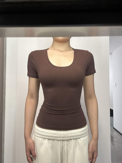 Top Deportivo Ajustado con Cuello Alto y Cintura Marcada - Image 7