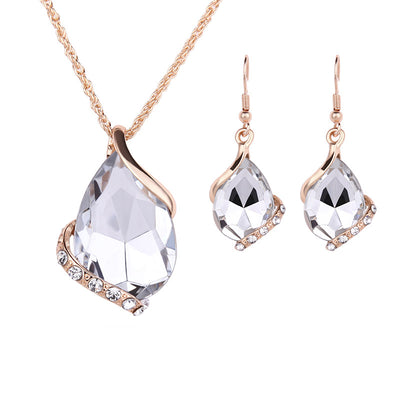 Conjunto de Collar y Aretes Gota de Agua - Image 5