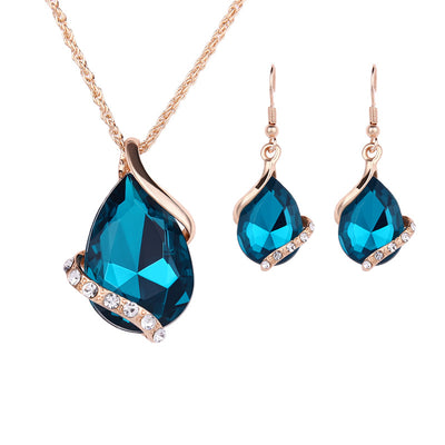 Conjunto de Collar y Aretes Gota de Agua - Image 4