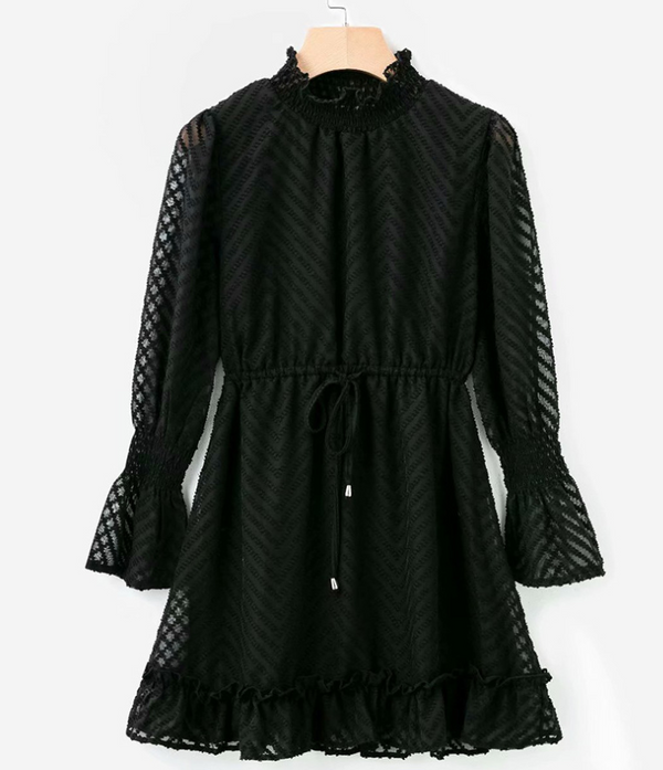 Vestido de Encaje Negro Elegante con Rayas Transparentes - Manga Larga para Otoño e Invierno - Image 3
