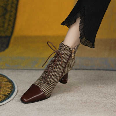 Botas Martin Retro Francesas con Cordones y Detalles de Encaje - Image 3