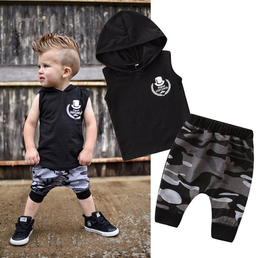 Conjunto de 2 Piezas para Niño: Playera sin Mangas con Capucha y Pantalón Camuflaje