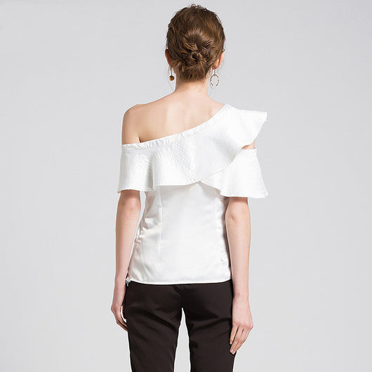 Blusa Elegante con Volantes y Cuello Diagonal - Image 4