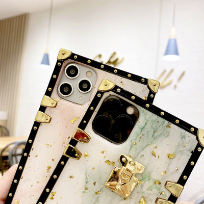 Funda para iPhone con Diseño Mármol Dorado y Acabado Epóxico - Image 9