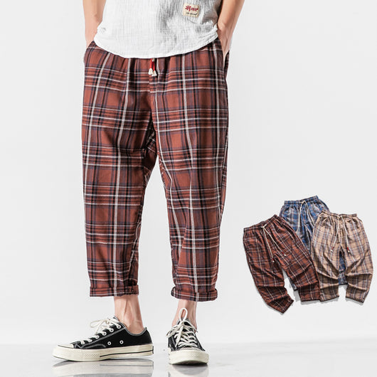 Pantalones Casuales a Cuadros Estilo Asiático con Detalles Desgastados - Image 4