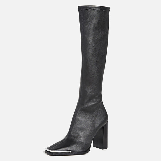 Botas Altas de Cuero con Tacón Robusto y Silueta Ajustada