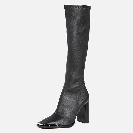 Botas Altas de Cuero con Tacón Robusto y Silueta Ajustada