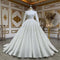 Vestido de Novia con Falda de Tul Voluminosa y Cola Elegante
