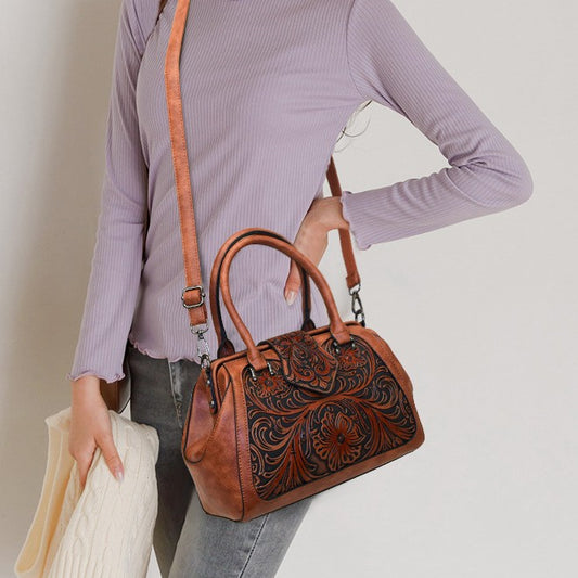 Bolso de Cuero Artesanal Tallado para Mujer con Diseño Asimétrico - Image 2