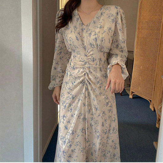 Vestido Largo de Chifón Estampado con Escote en V y Mangas Largas Fruncidas - Image 4