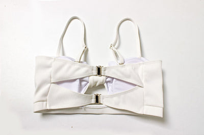 Bikini de Tres Puntos con Corte Sexy en Color Liso - Image 2