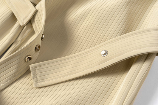 Pantalones Acampanados de Cuero PU con Botones y Lazo para Mujer - Image 14