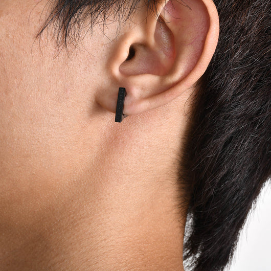 Arete Triangular de Acero Inoxidable con Símbolo Viking Geométrico - Image 3