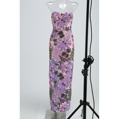 Vestido Bandeau Morado con Lentejuelas Bordadas y Ajuste Slim - Image 8