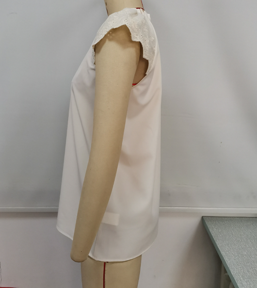 Blusa Sin Mangas Cuello V con Costuras Decorativas - Image 11