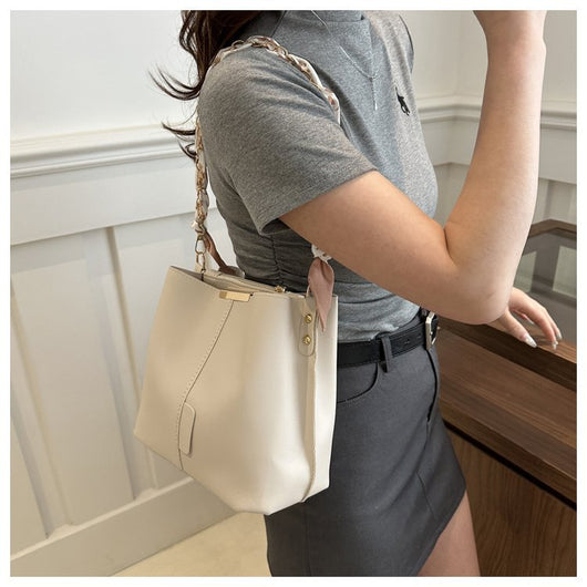 Bolso Mensajero de Cadena para Mujer - Image 30