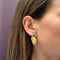 Aretes de Circonita Forma Mango en Oro Cepillado