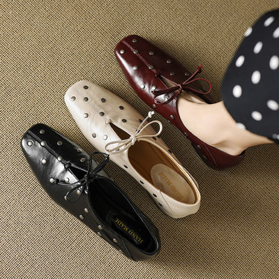 Zapatos Mary Jane de Cuero con Remaches - Elegancia Primaveral