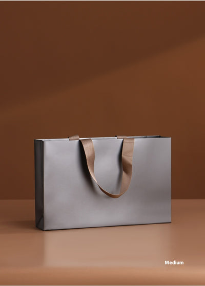 Bolsa de Mano Narciso con Diseño de Montaña y Río - Image 26