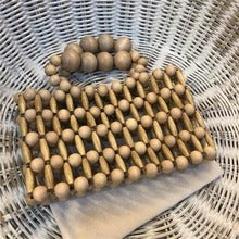 Bolsa Tejida con Cuentas de Madera