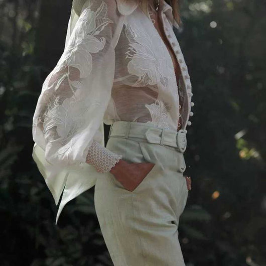 Blusa con Encaje Bordado Elegante