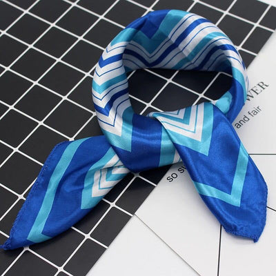 Pañuelo de Seda Elegante - Image 10