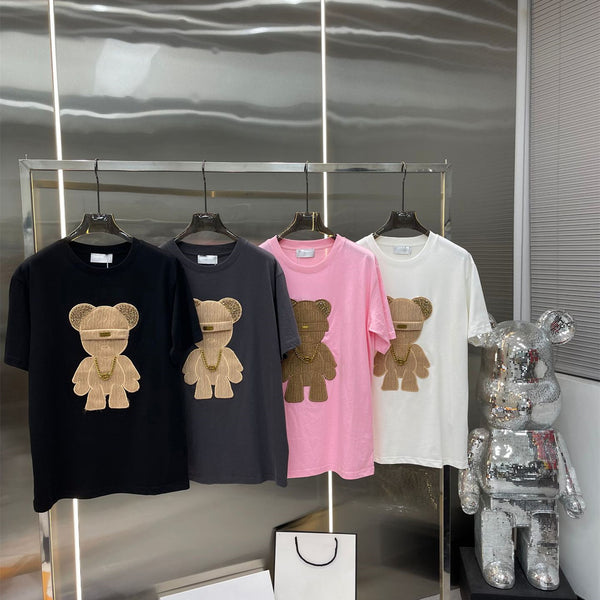 Playera de Algodón con Parche de Oso Bordado - Cuello Redondo Manga Corta