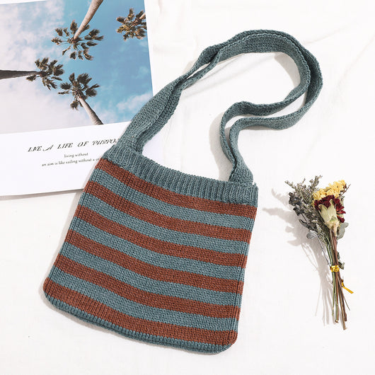 Bolsa Mensajera de Lana para Niña - Image 17