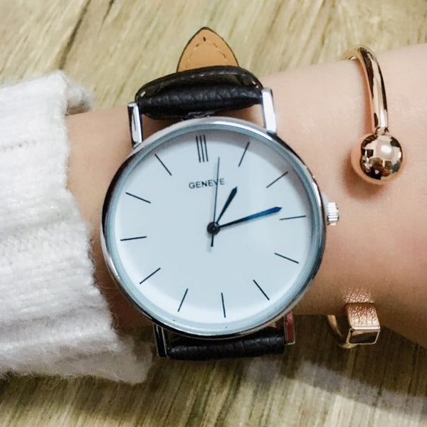 Reloj Deportivo Geneva con Correa de Cuero PU