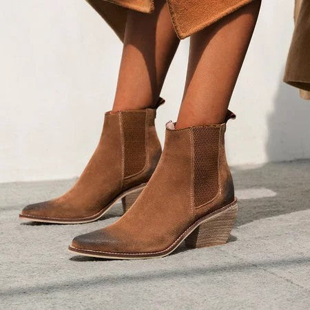 Botas de Cuero para Mujer con Punta Fina Estilo Retro - Image 9
