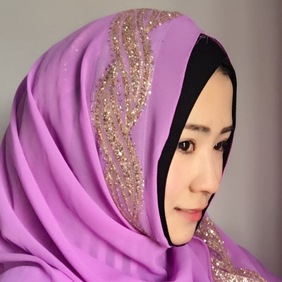 Hijab Chiffon Largo con Detalles Dorados - Image 34