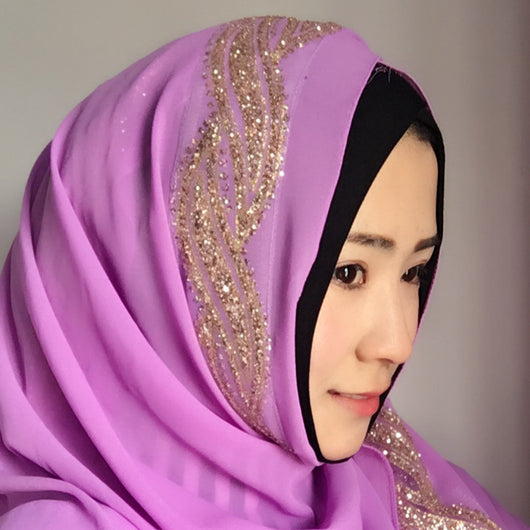 Hijab Chiffon Largo con Detalles Dorados - Image 34