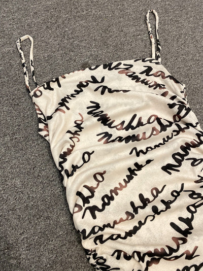 Vestido Halter Estampado Ajustado Largo Medio - Image 12