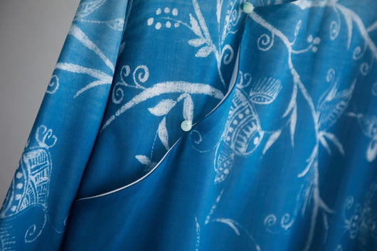 Bata Hanfu Azul Mejorada para Hombre con Cuello Mao y Mangas Largas - Image 15