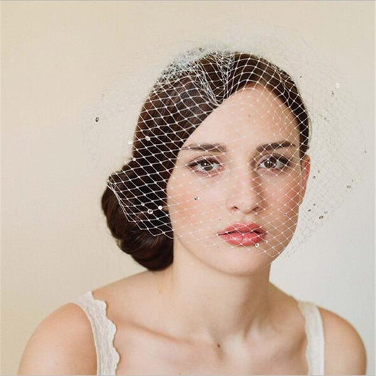 Velo Nupcial con Peine para Cabello Adornado con Cristales de Malla Cosido a Mano