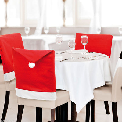 Juego de Sillas Navideñas con Decoración de Mesa y Sombreros Festivos - Image 3