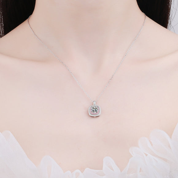Collar de Moissanita con Bisel Cuadrado Micro Incrustado para Mujer