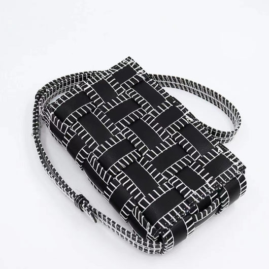 Bolsa de Tejido Artesanal con Bordado a Mano para Damas - Image 14
