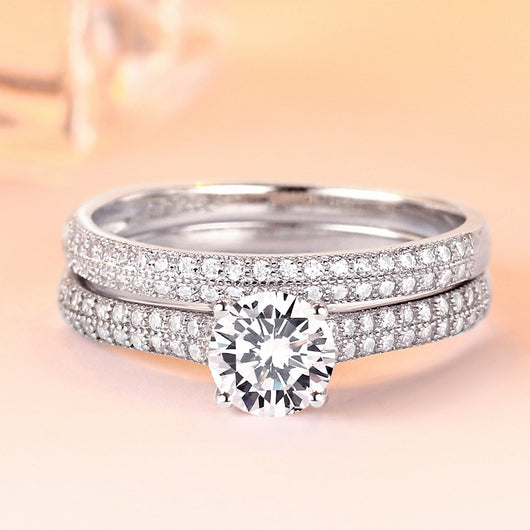 Anillo de Circonita Brillante