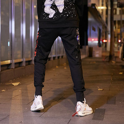 Pantalones Harem Hip Hop con Estampado Urbano y Puños Ajustables - Image 2