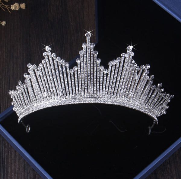 Corona de Cumpleaños Estilo Europeo