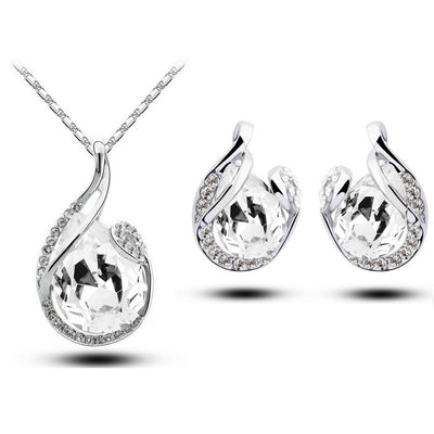 Conjunto de Collar y Aretes de Strass Brillante - Image 12