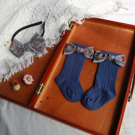 Conjunto de Accesorios para Bebé Recién Nacido - Diadema, Calcetines y Moño Decorativo - Image 12