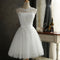 Vestido de Dama de Honor Blanco con Espalda Abierta y Cordones