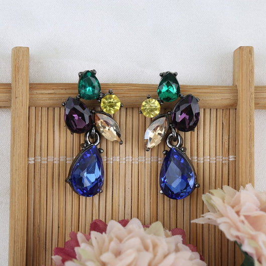 Aretes de Acero Quirúrgico con Cristales - Diseño Minimalista Elegante - Image 3