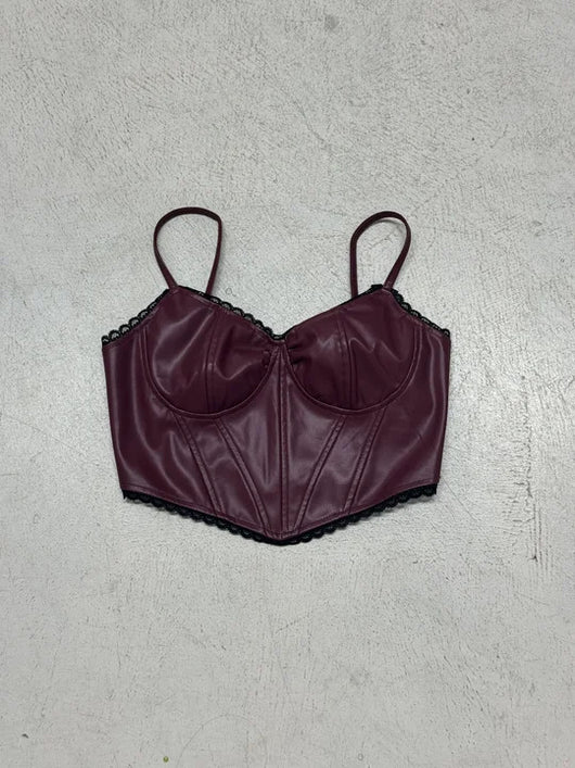 Camiseta Corsetería con Parches de Encaje Asimétrica - Image 10