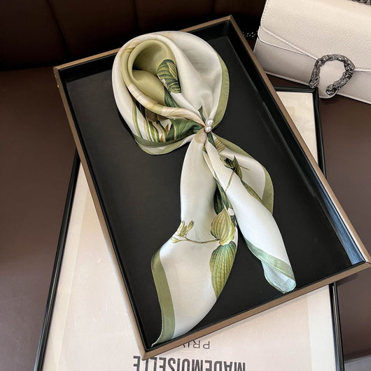 Pañuelo de Seda Beige Cuadrado para Mujer - Versátil y Fácil de Combinar - Image 31