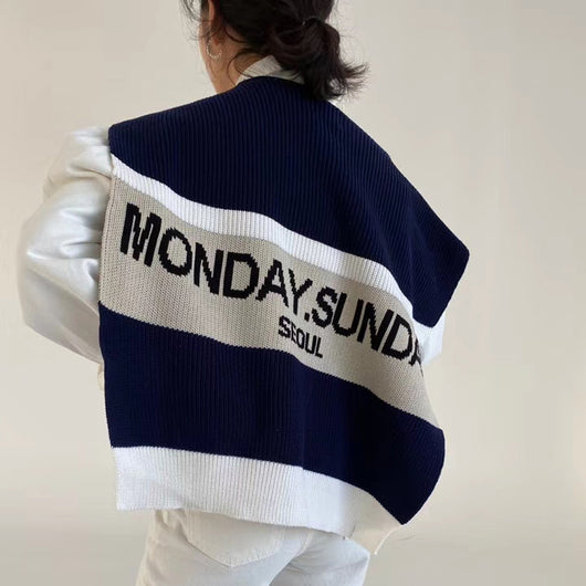 Poncho Tejido Tipo Suéter Oversized con Detalle de Letras - Image 13